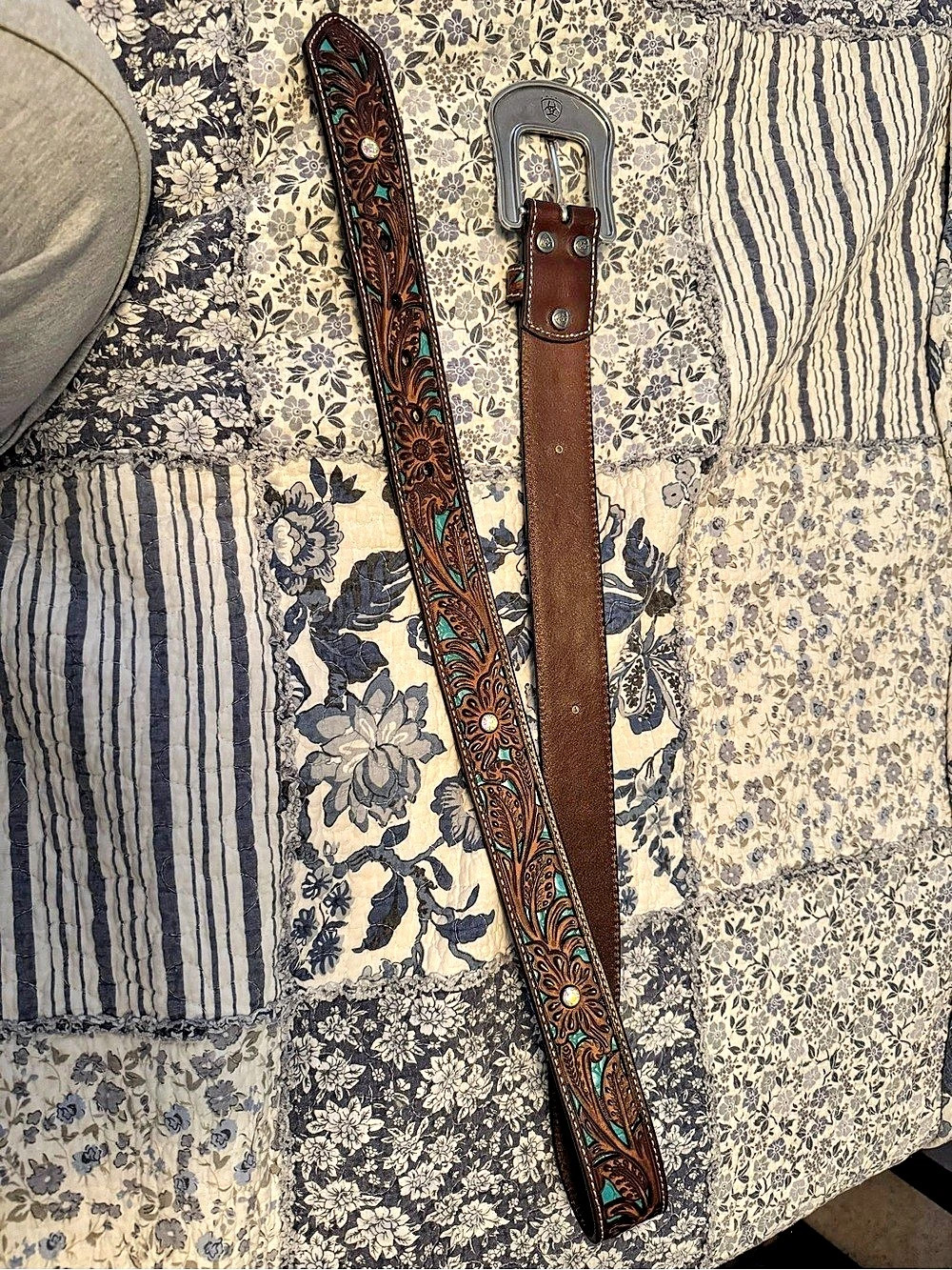 Ariat Women's Floral Tooled Turquoise Inlay Belt Brown & Turquoise